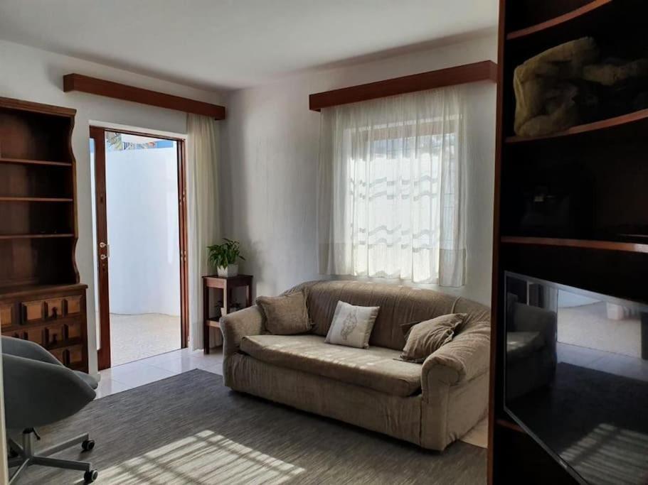 Apartamento Luminoso Con Patio Y Jardin ปูแอร์โตเดลาครูซ ภายนอก รูปภาพ
